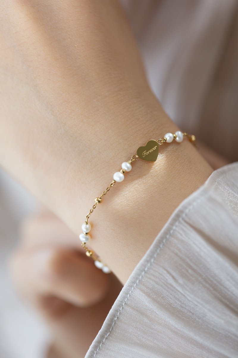Forever: Bespoke Natural Pearl Engraved Bracelet in 18k Gold-Plated Surgical Steel - Bracelets - Pearl Gold
